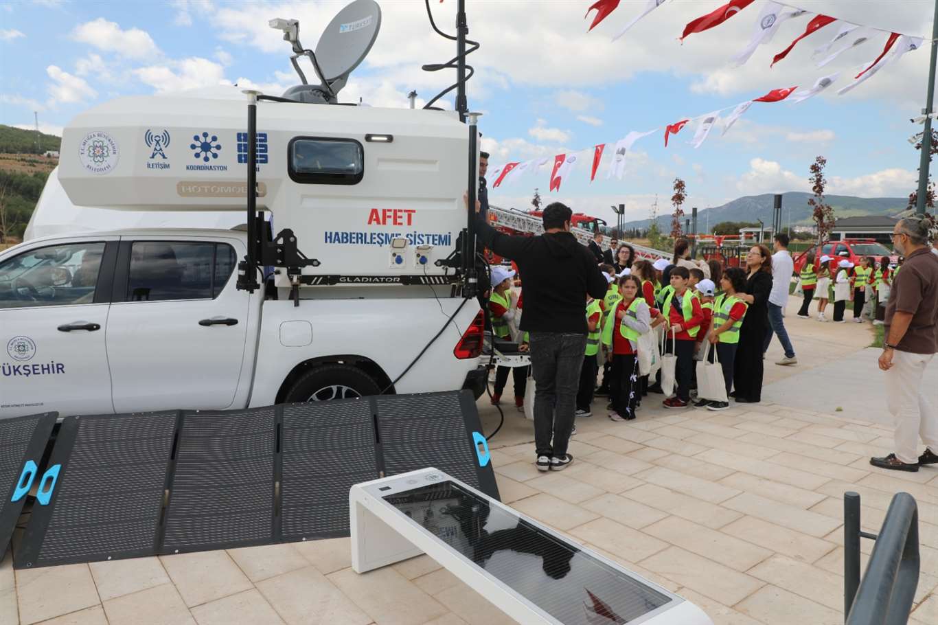 Muğla'da afetler için mobil haberleşme sistemi haberi
