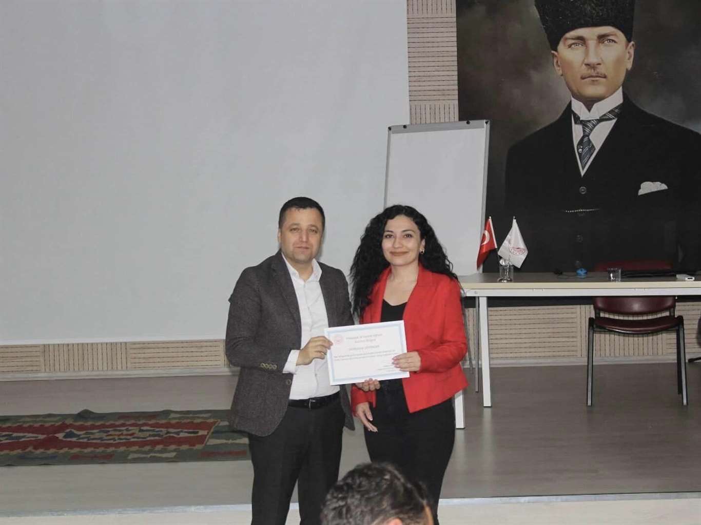       Muğla'da Aile ve Sosyal Hizmetler Müdürlüğü personeline ilkyardım eğitimi haberi