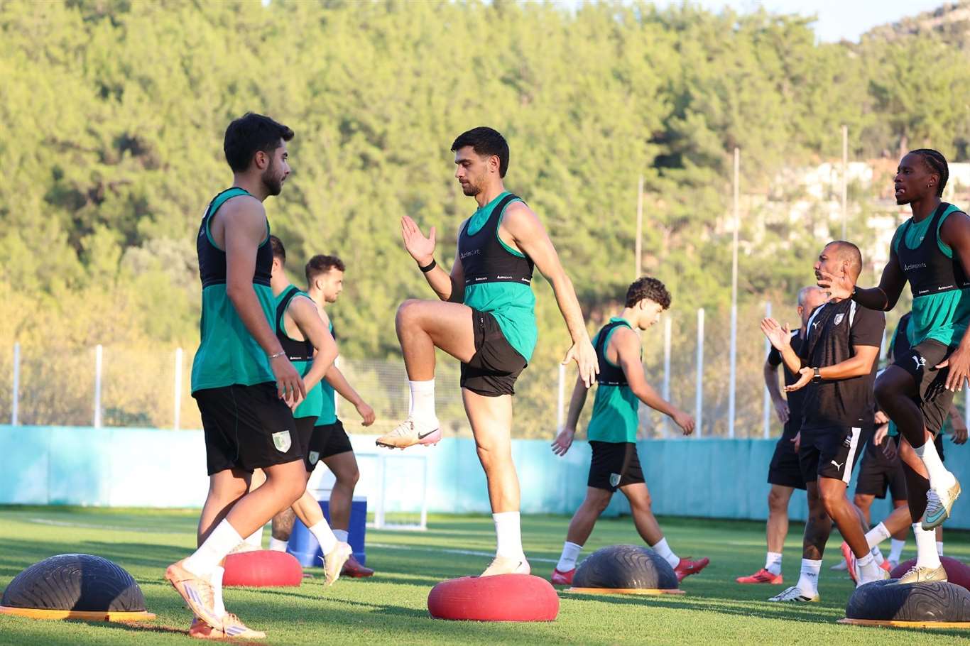 Bodrum FK’da transfer hareketliliği: 7-8 oyuncuyla görüşülüyor haberi