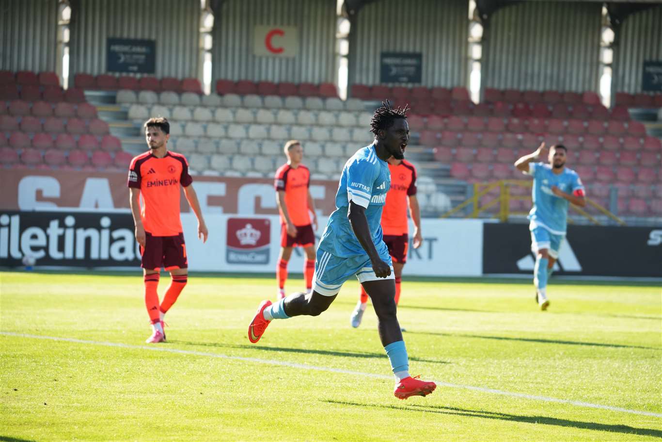 Diarra, Muğlaspor tarihinin ilk yabancı golcüsü oldu haberi