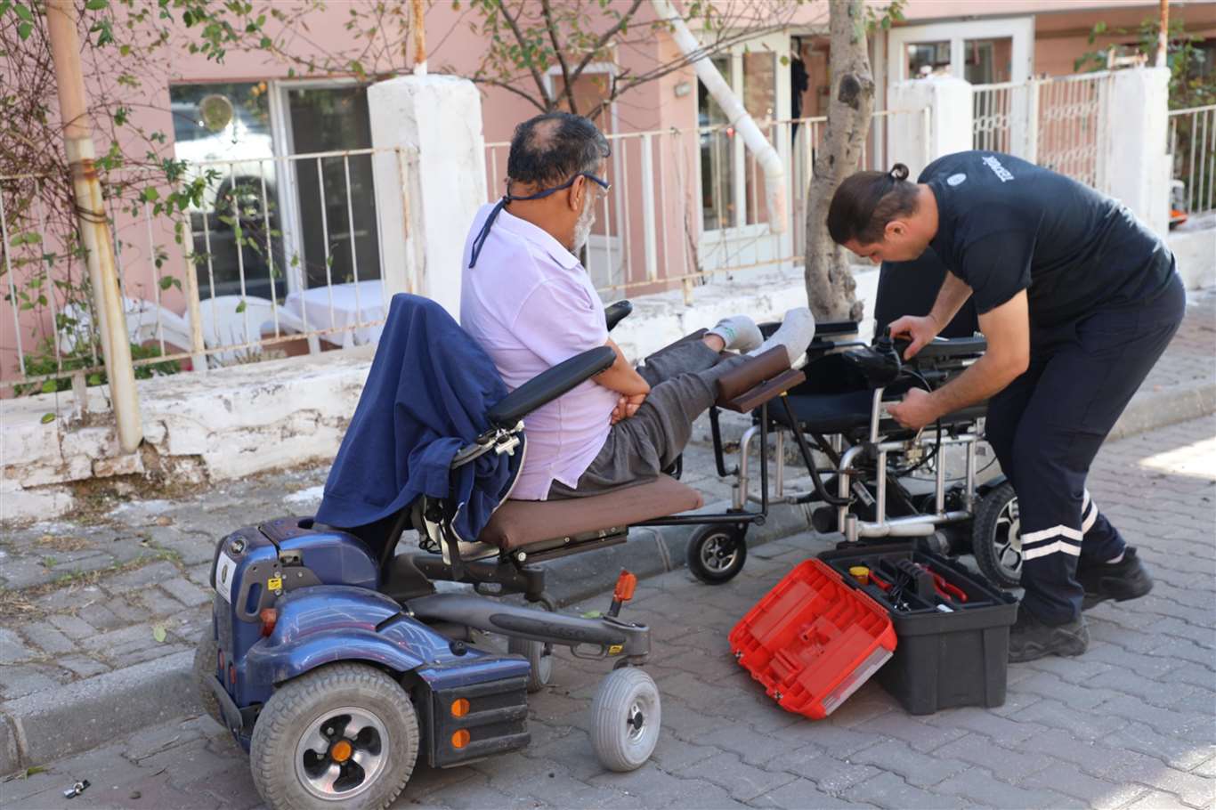 Muğla’da engelli bireylere yerinde tamir hizmeti haberi