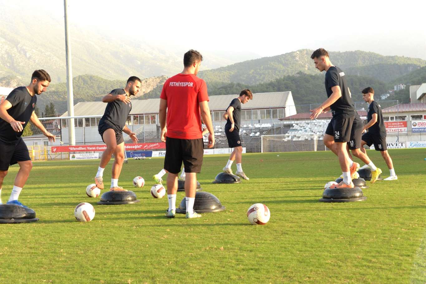       Fethiyespor İnegöl maçına hazırlanıyor haberi