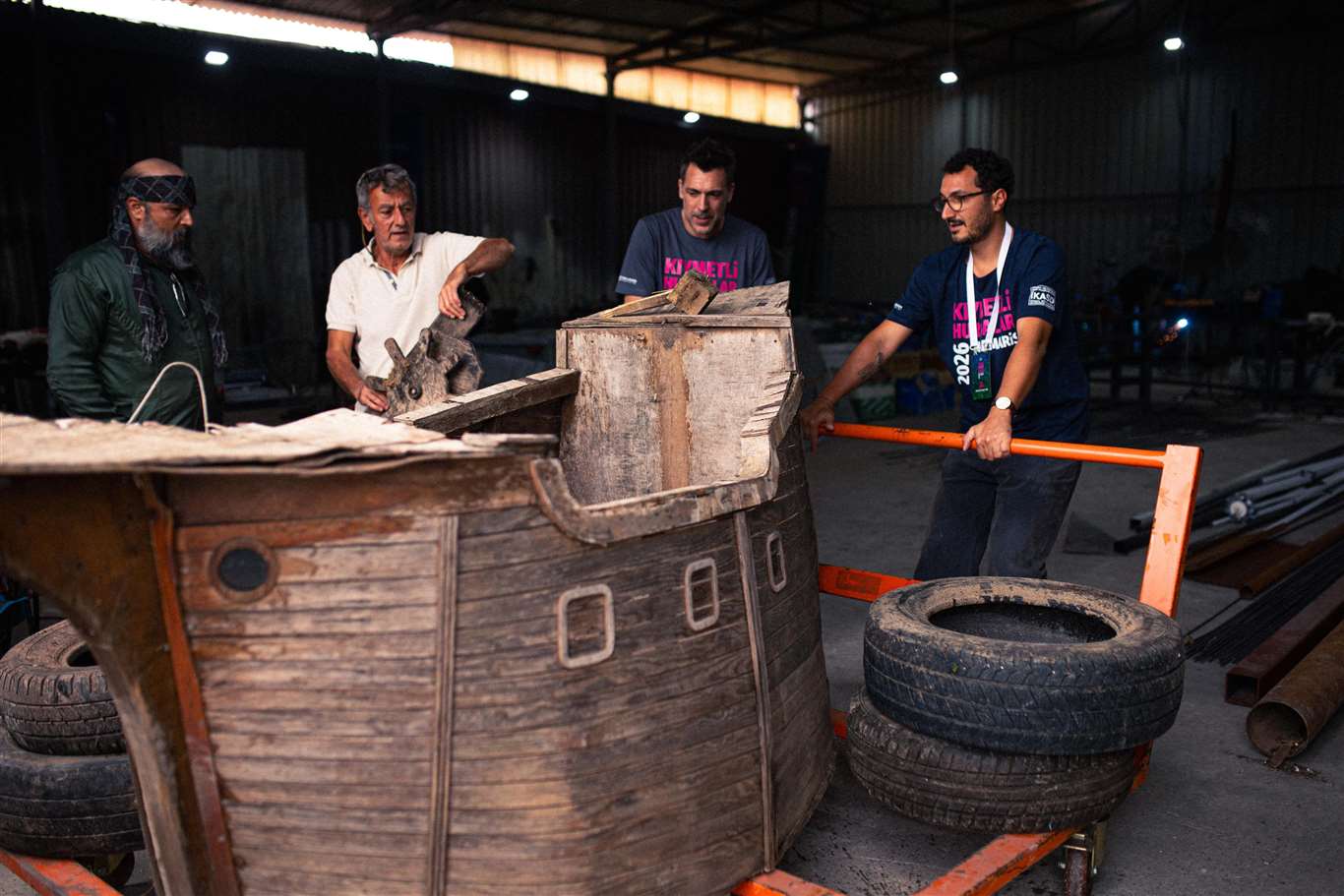 Marmaris’te hurdalar sanat eserine dönüşüyor haberi