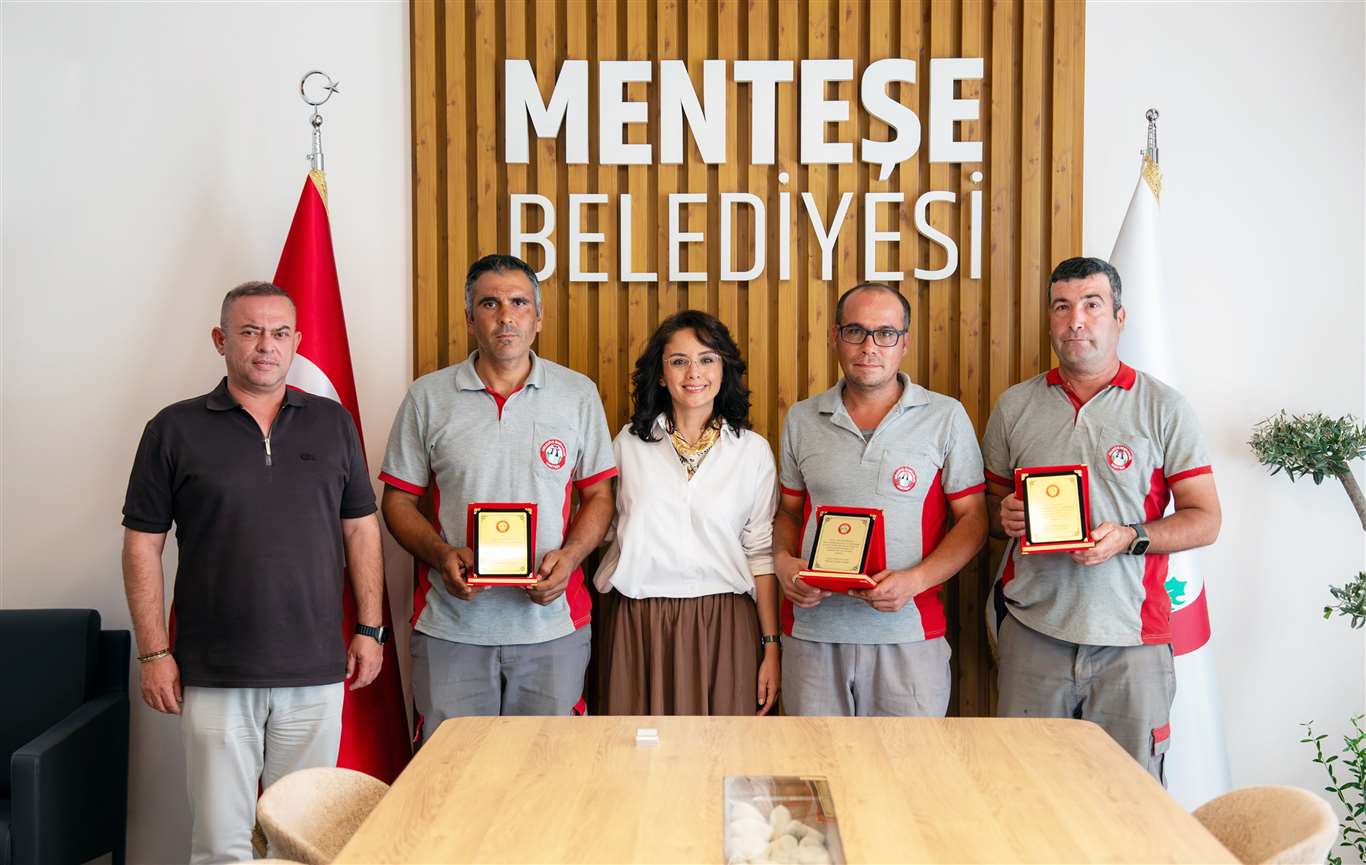Buldukları çantayı sahibine teslim eden personele Başkan Köksal Aras’tan özendirme primi haberi