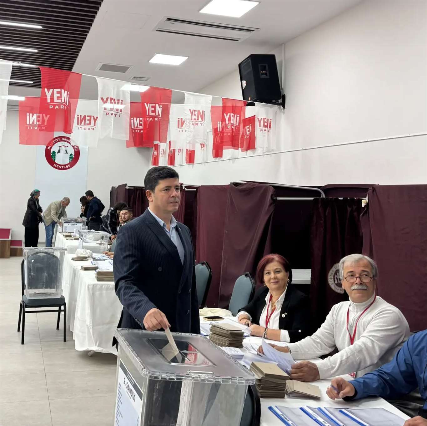 YENİ PARTİ MUĞLA’DA NAİL KIZIL GÜVEN TAZELEDİ haberi