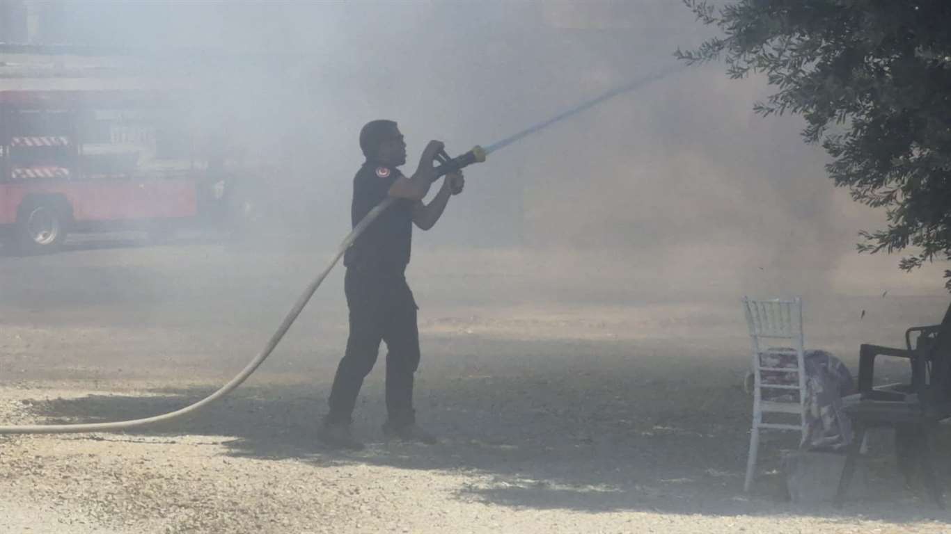 Bodrum'da personel lojmanında yangın haberi