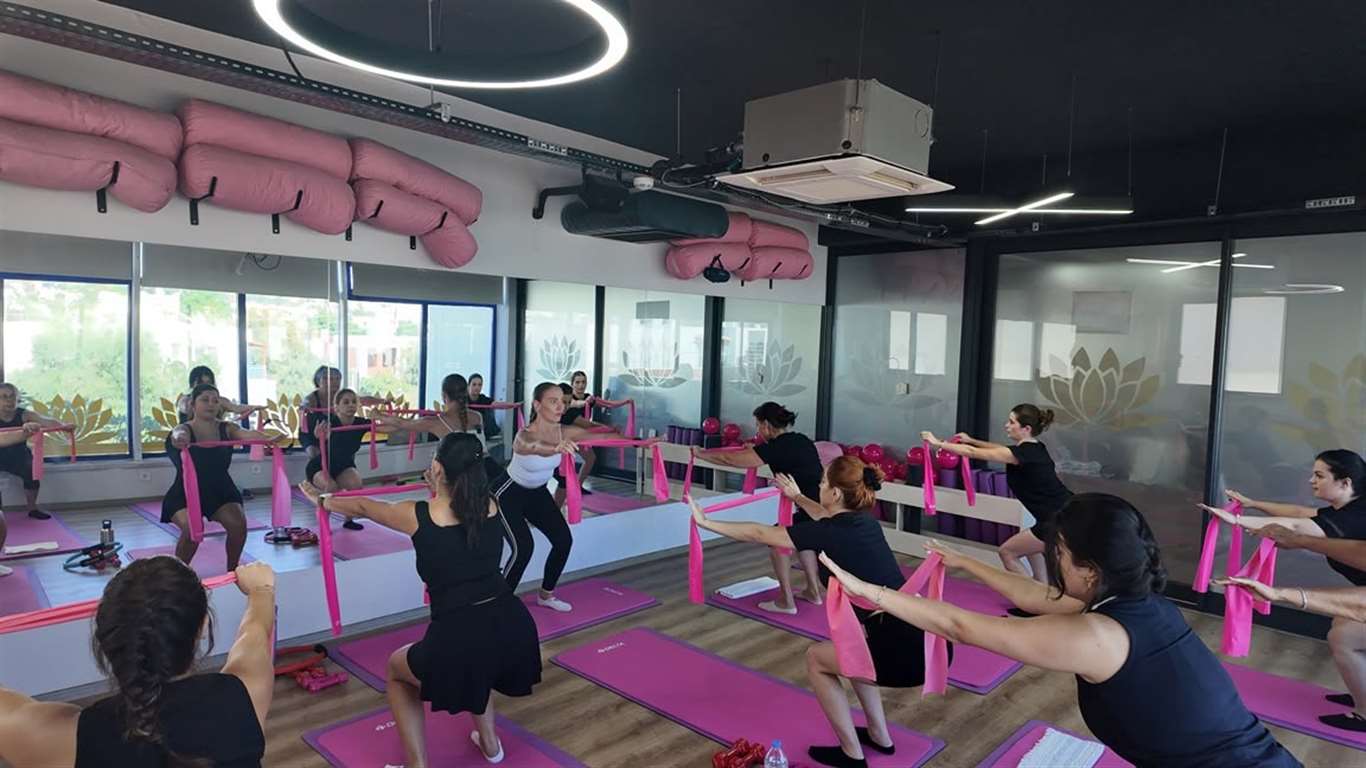 Bodrum Belediyesi’nin pilates dersleri 535 kişiye ulaştı haberi