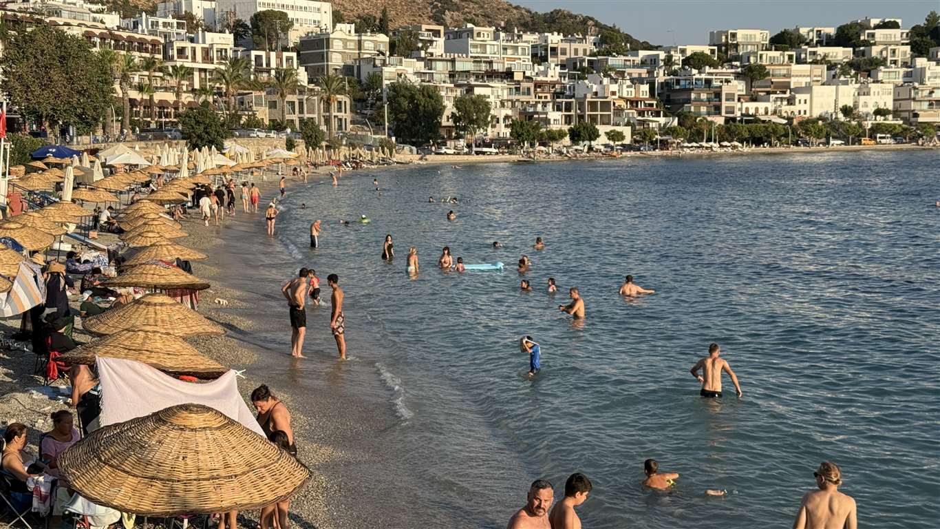 Turizm sezonu hareketlendi: Otellerde doluluk yüzde 95’e ulaştı haberi