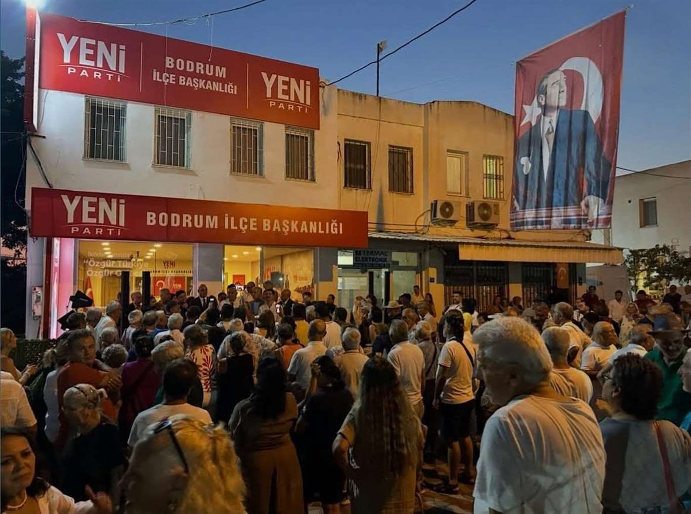Yeni Parti Bodrum İlçe Başkanlığı açıldı haberi