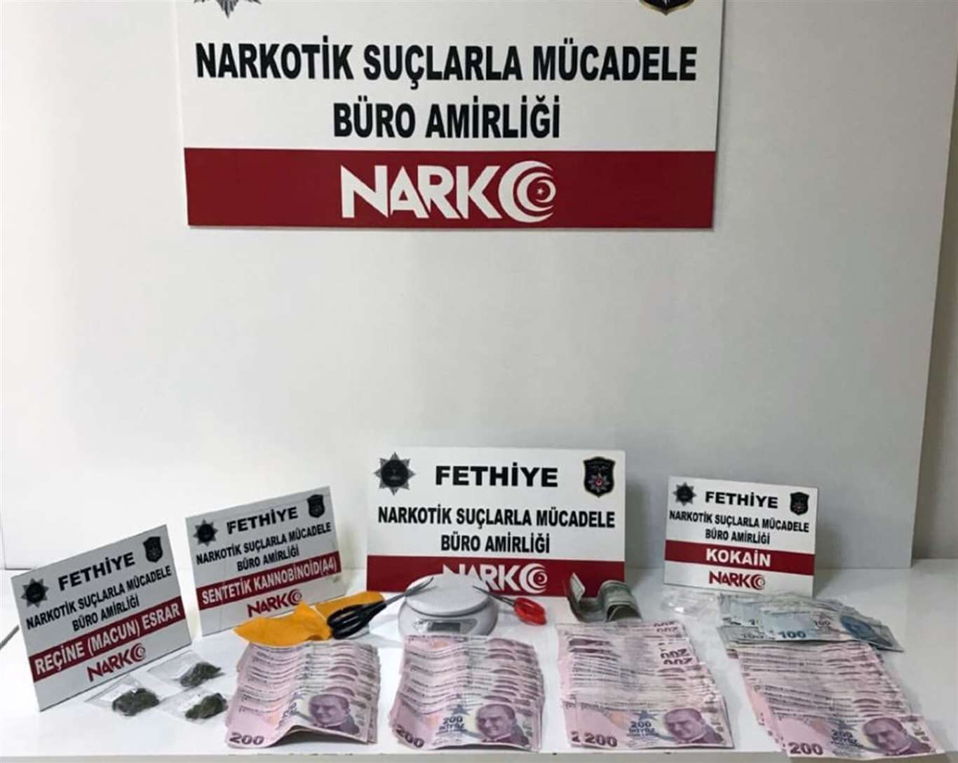10 uyuşturucu taciri tutuklandı haberi