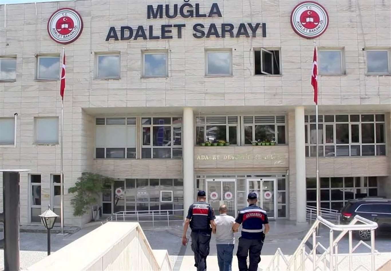 Muğla'da 16 yıl 7 ay hapis cezası bulunan şahıs yakalandı haberi