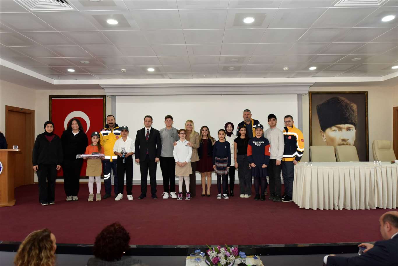    1-7 Aralık Acil Sağlık Hizmetleri Haftası etkinliklerle kutlanıyor haberi