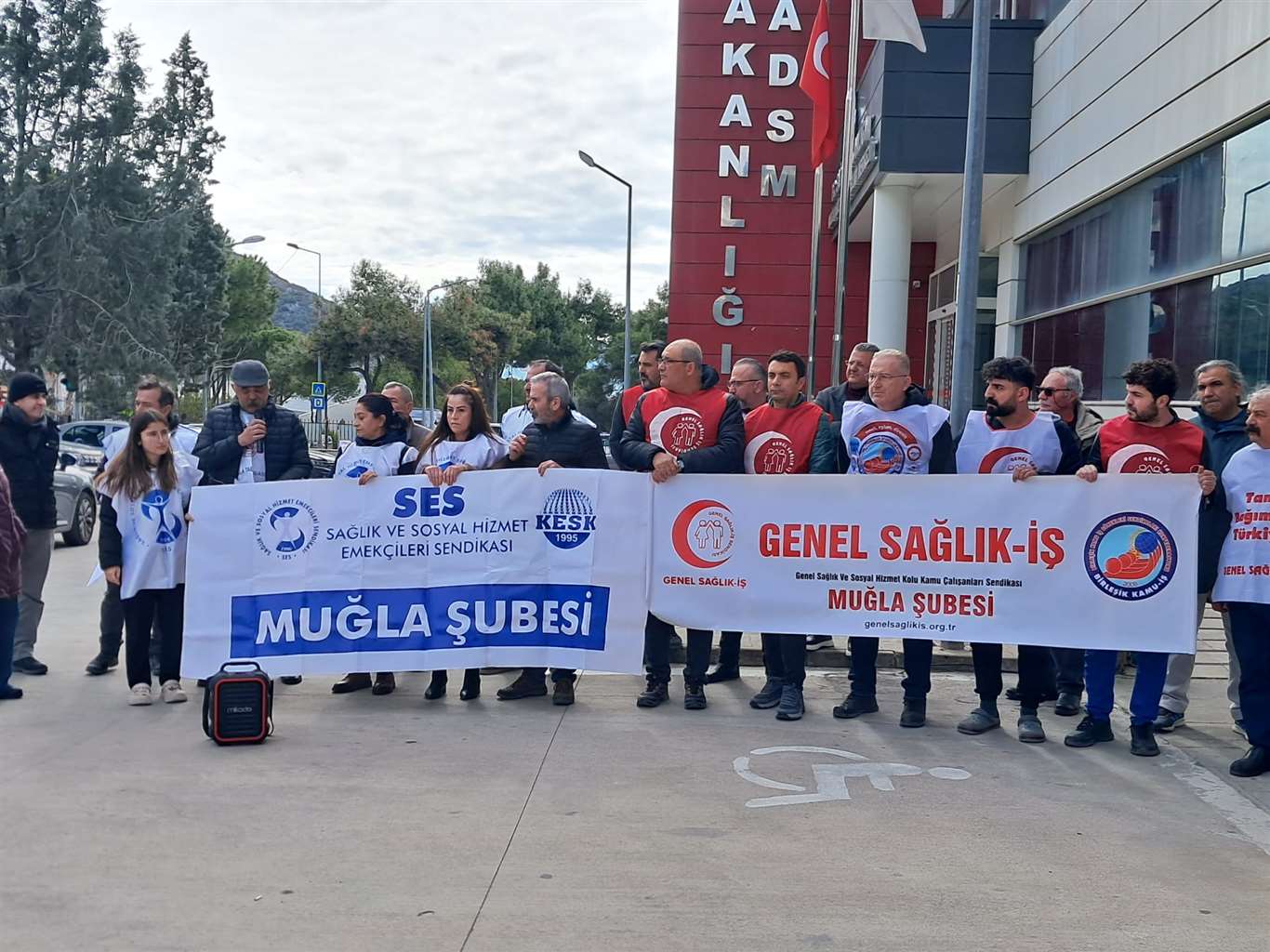 Muğla Ağız ve Diş Sağlığı çalışanları iş bıraktı haberi