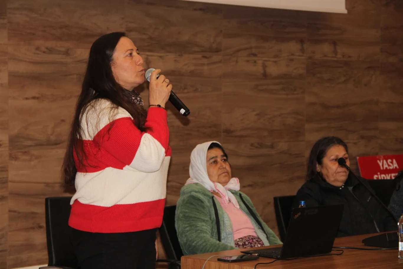 Acele kamulaştırmaya Menteşe'den ortak tepki: CHP'den köylülere destek haberi