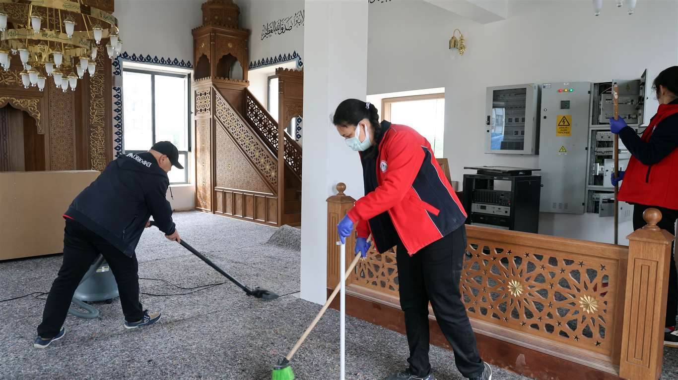 Akçaova TOKİ Camisinde eksikler gideriliyor, ibadete açılış yakın haberi