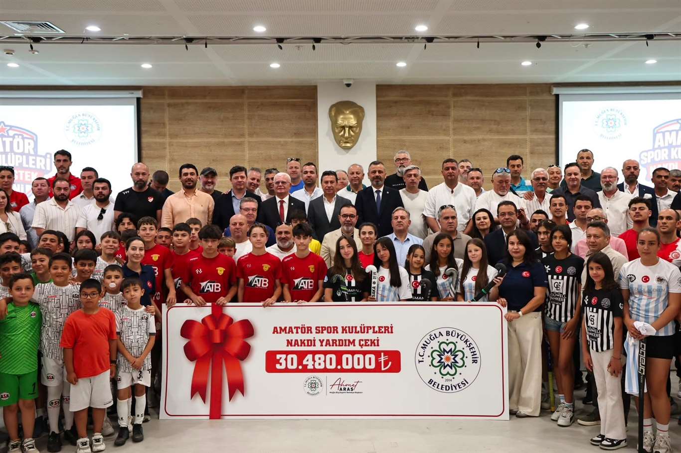 Muğla Büyükşehir'den amatör spora 30 milyon 480 bin lira destek haberi