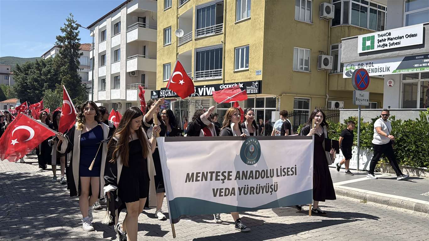 Menteşe Anadolu Lisesi'nden veda yürüyüşü haberi
