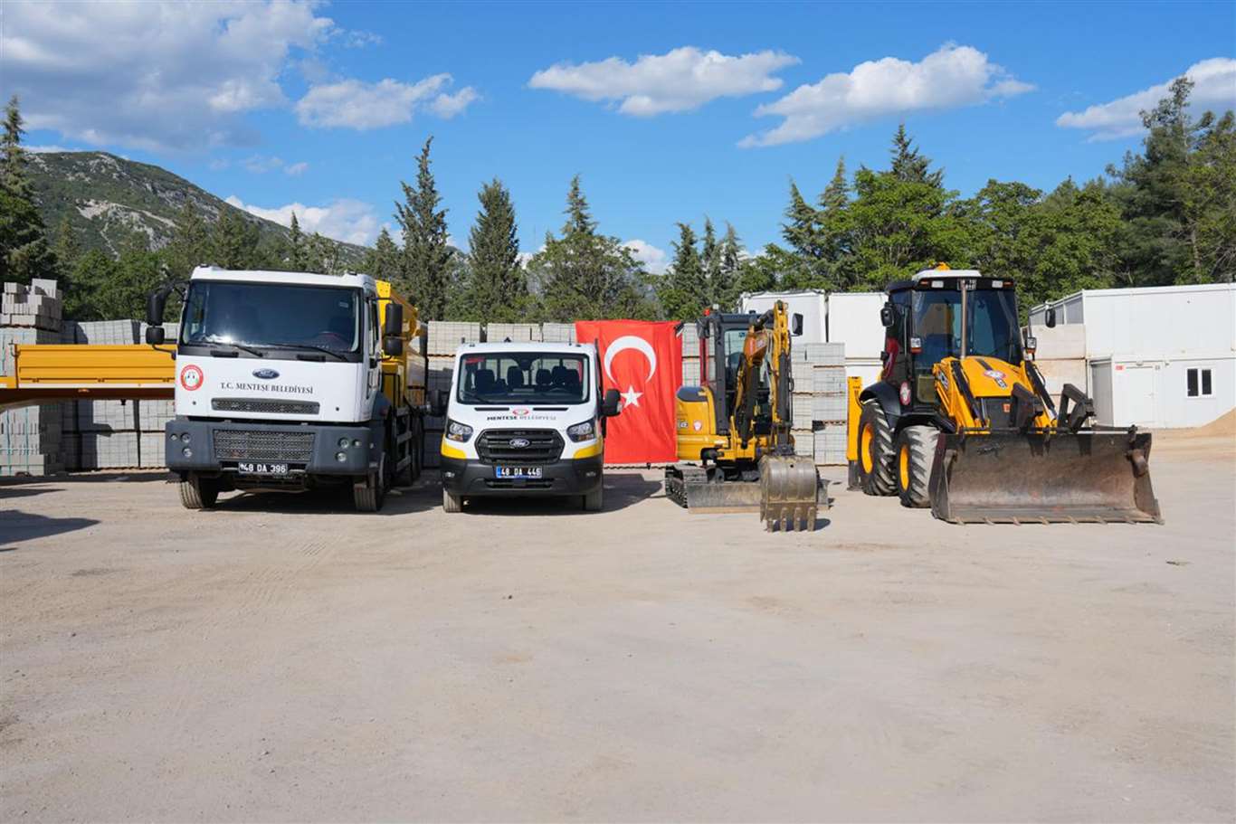  Menteşe Belediyesi'nin araç filosu güçleniyor haberi