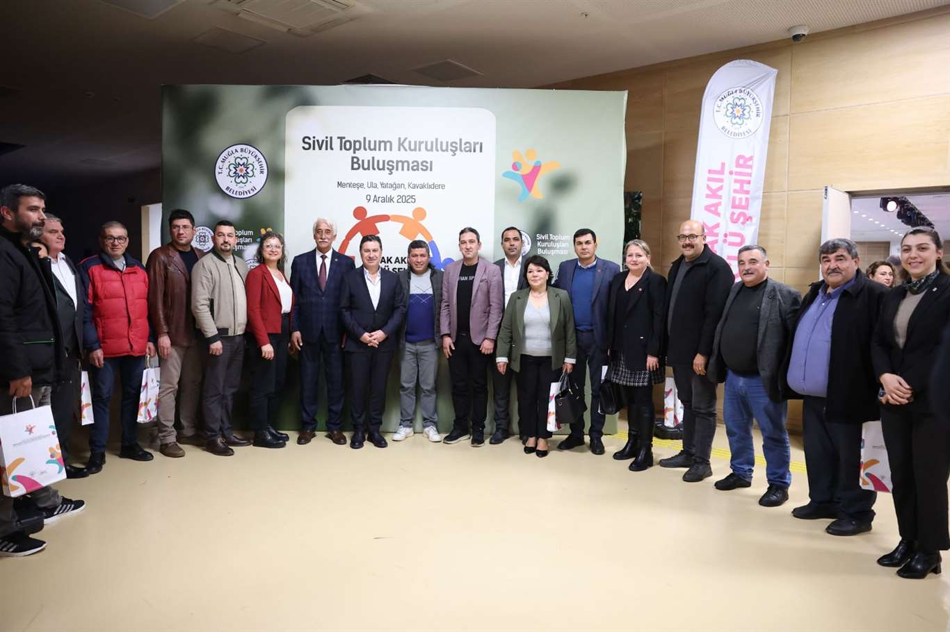 Başkan Aras, 200'üzerinde STK ile bir araya geldi: 