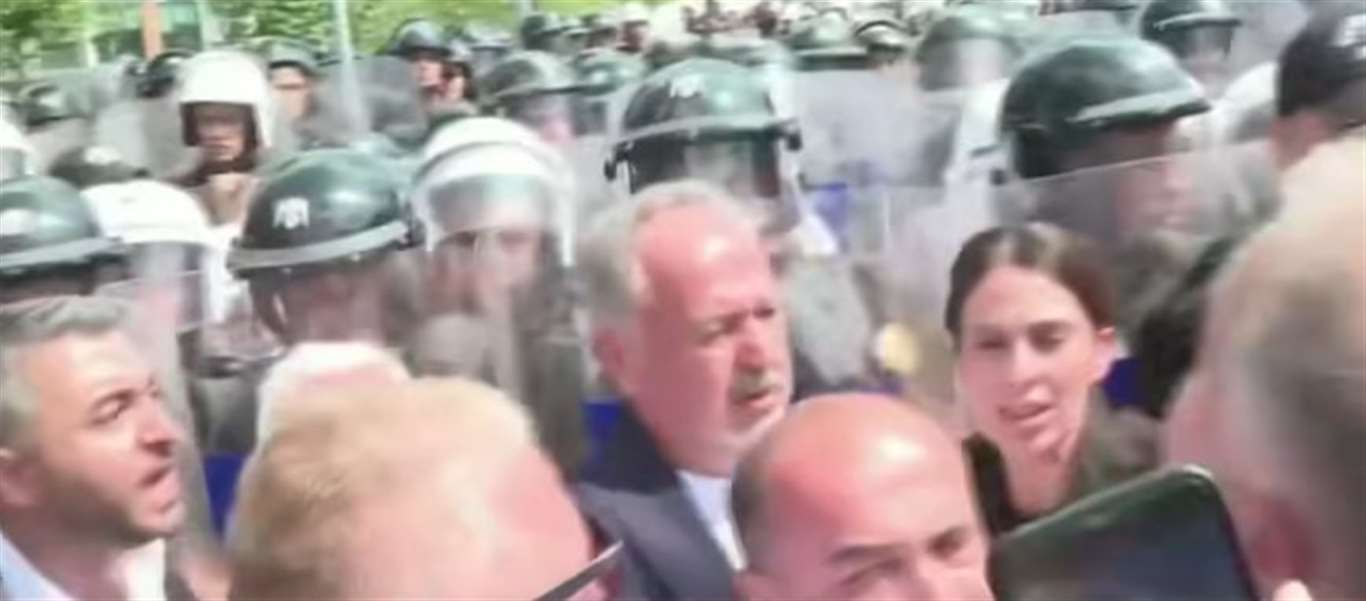 CHP Muğla milletvekillerine İstanbul'da polis müdahalesi haberi