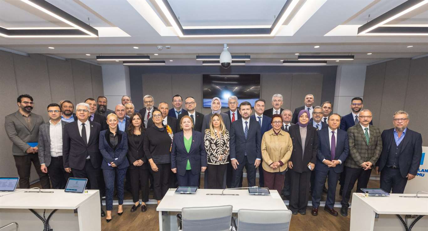    Gazete ve internet haber sitelerinde resmî ilan ücretleri arttı haberi