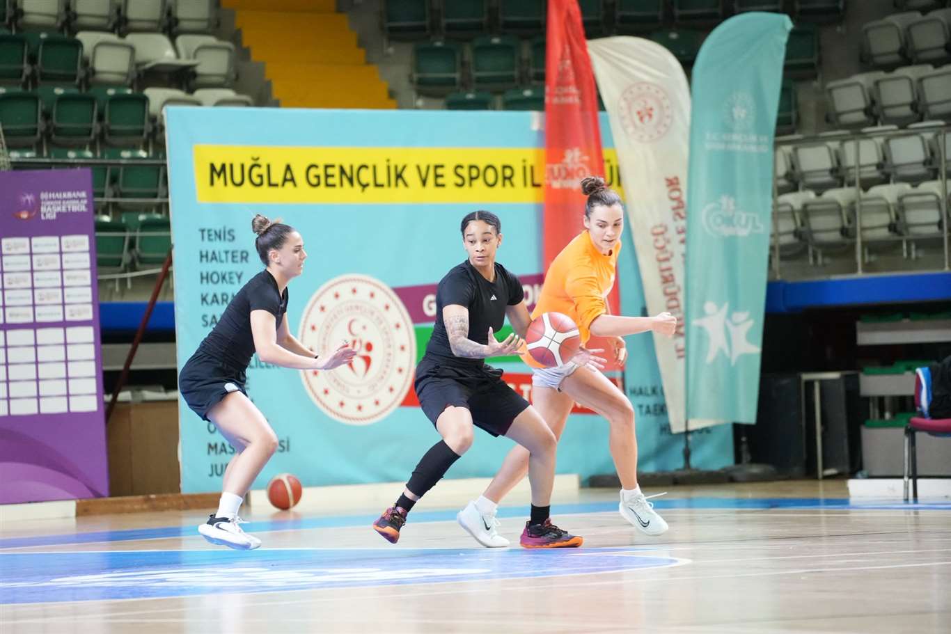       Muğla B Basketbol, Fenerbahçe maçının hazırlıklarını sürdürüyor haberi