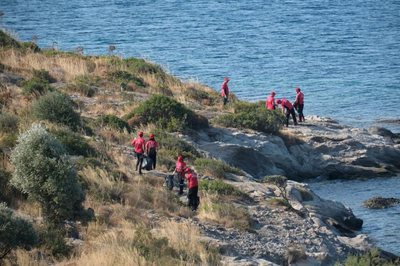 Bodrum'da 1,5 ton atık topladılar haberi