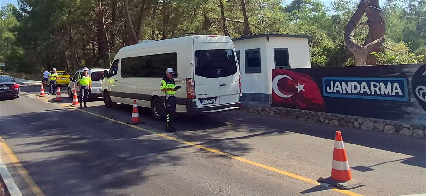 Muğla’da bir haftada 233 araç trafikten men edildi haberi