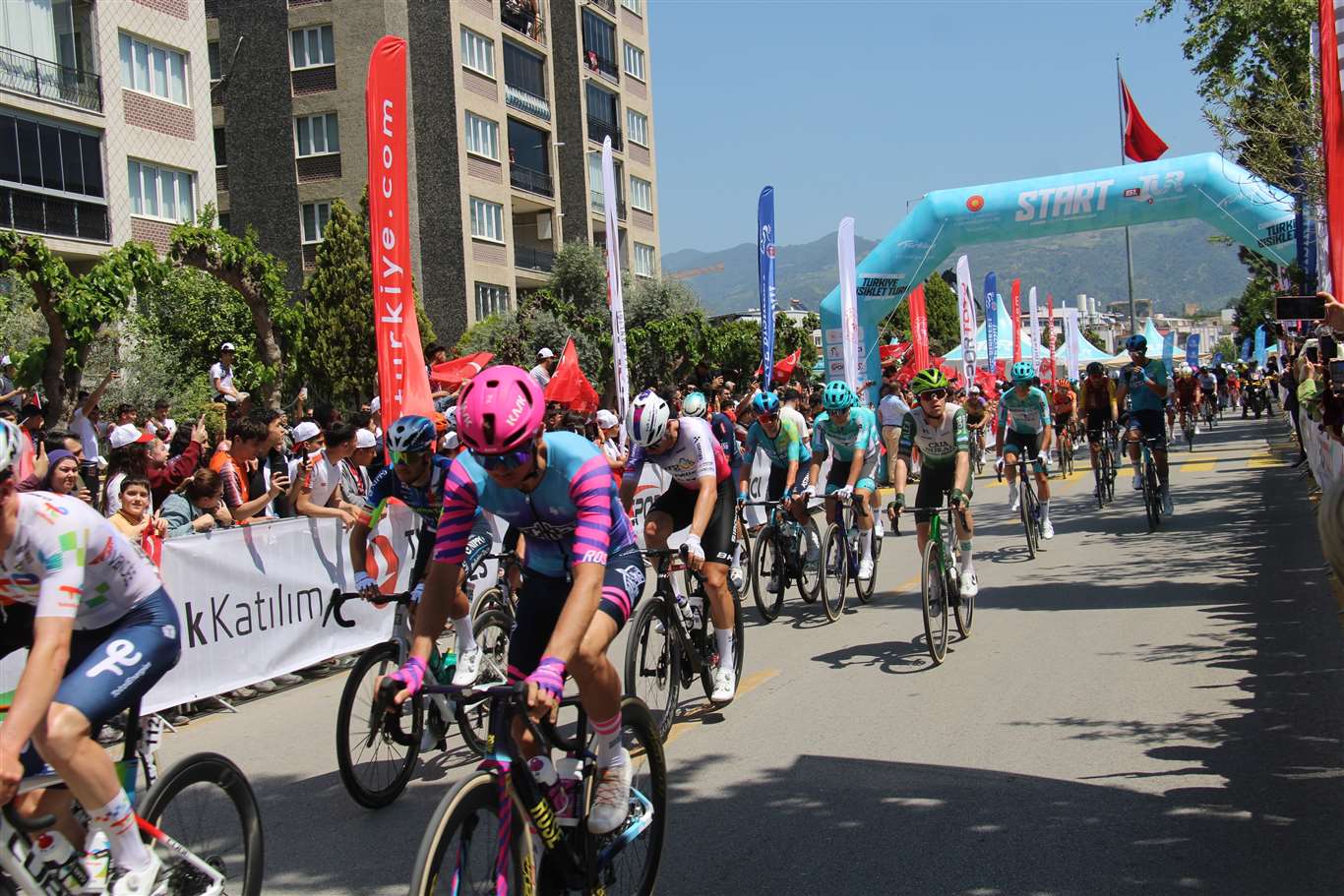    Cumhurbaşkanlığı Türkiye Bisiklet Turu'nda Aydın-Marmaris etabı geçildi haberi