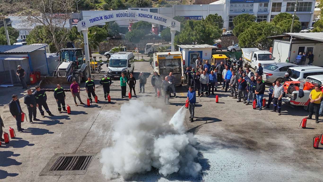    Bodrum Belediyesi personeline yangın eğitimi haberi