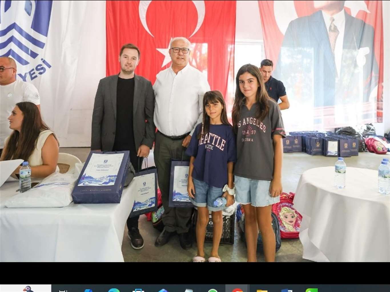 Bodrum'da 850 öğrenciye kırtasiye, 400 öğrenciye burs desteği haberi