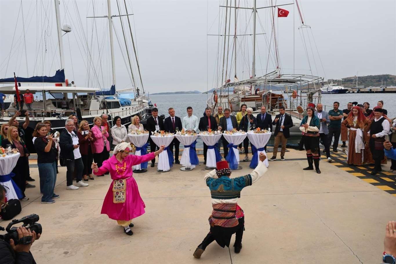  Bodrum'dan Yunanistan'a dostluk ve kültür köprüsü kuruldu haberi