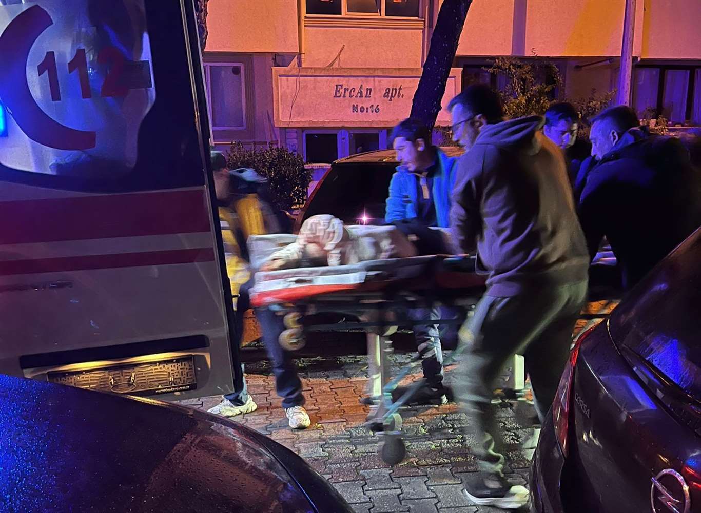 Menteşe'de bıçaklı kavga: 1 ağır yaralı haberi