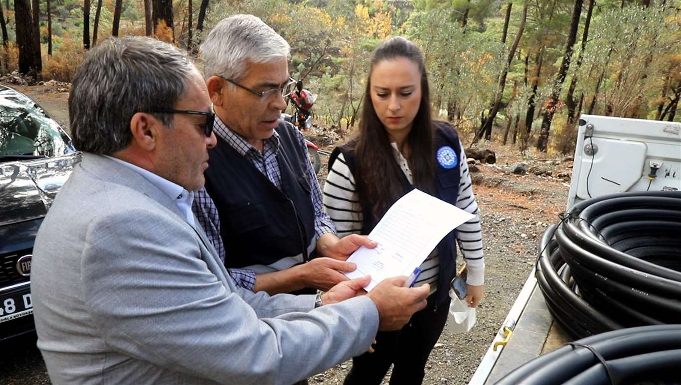 Muğla Büyükşehirden yangından etkilenen çiftçilere destek haberi