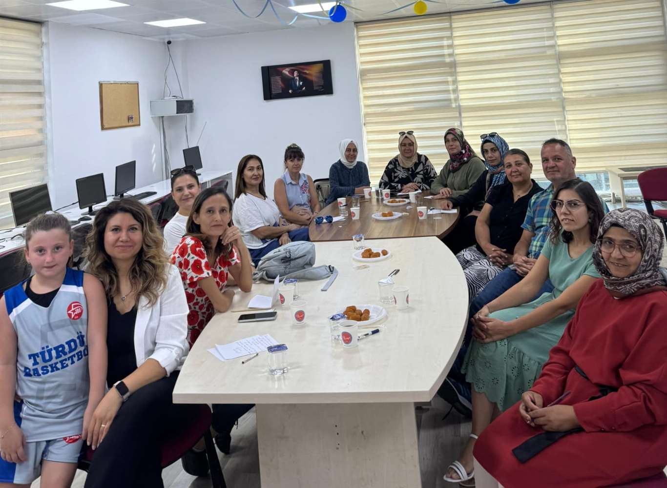 Muğla'da çocuklarla etkin iletişim yöntemleri semineri yoğun ilgi gördü haberi