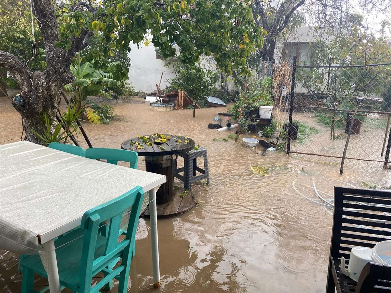 Datça'da sağanak yağış etkili oldu haberi