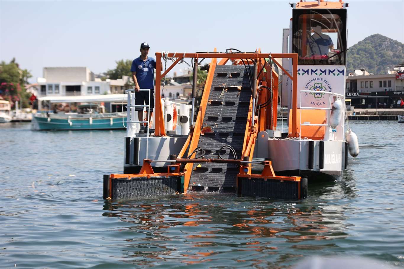 MUĞLA BB-3 görevde: Caretta carettaların yaşam alanları temizleniyor haberi