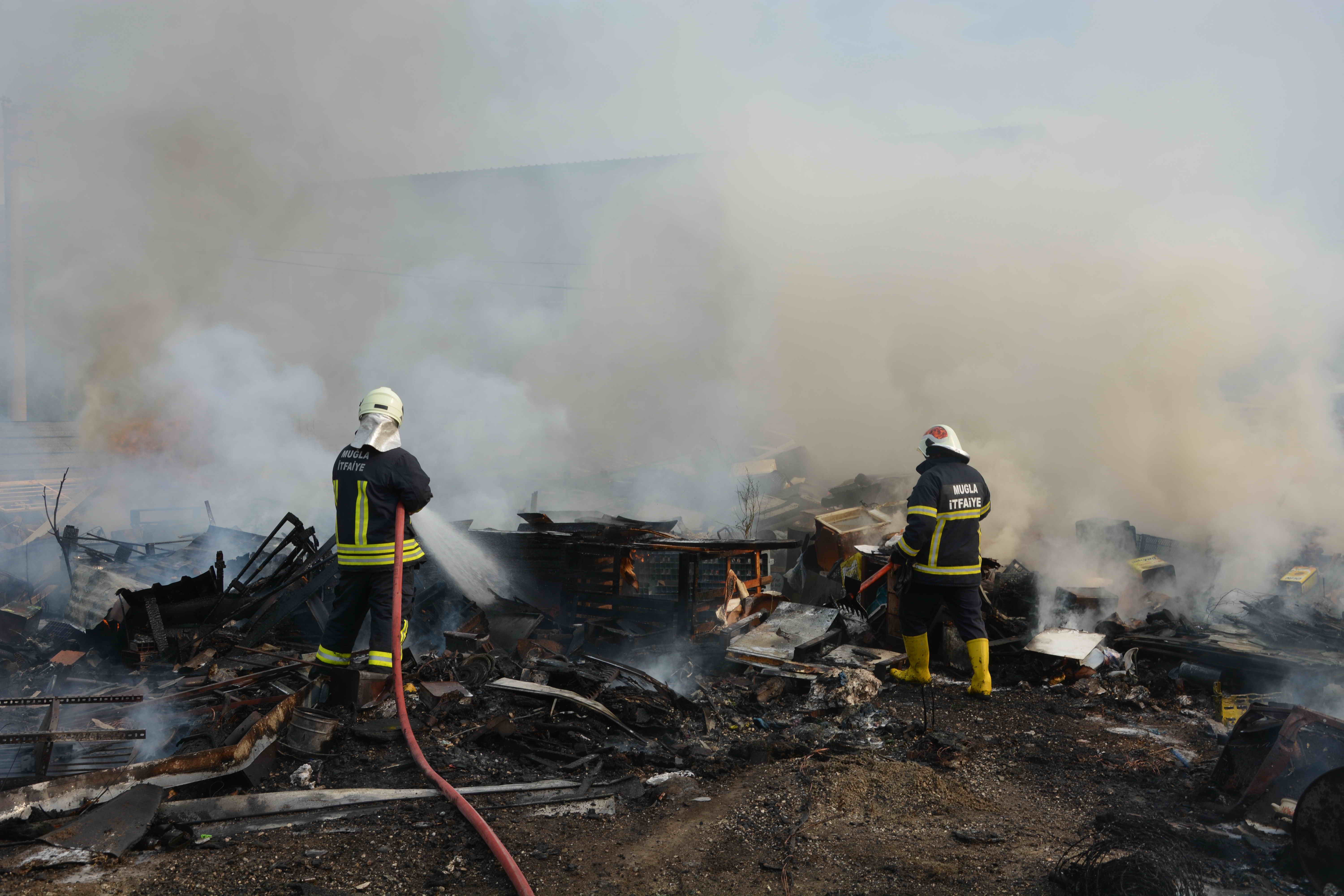  Ortaca’da depo yangını haberi