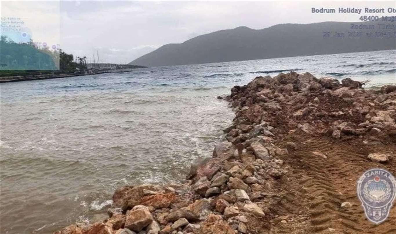 Denize kaçak dolgu yapan otele ceza haberi