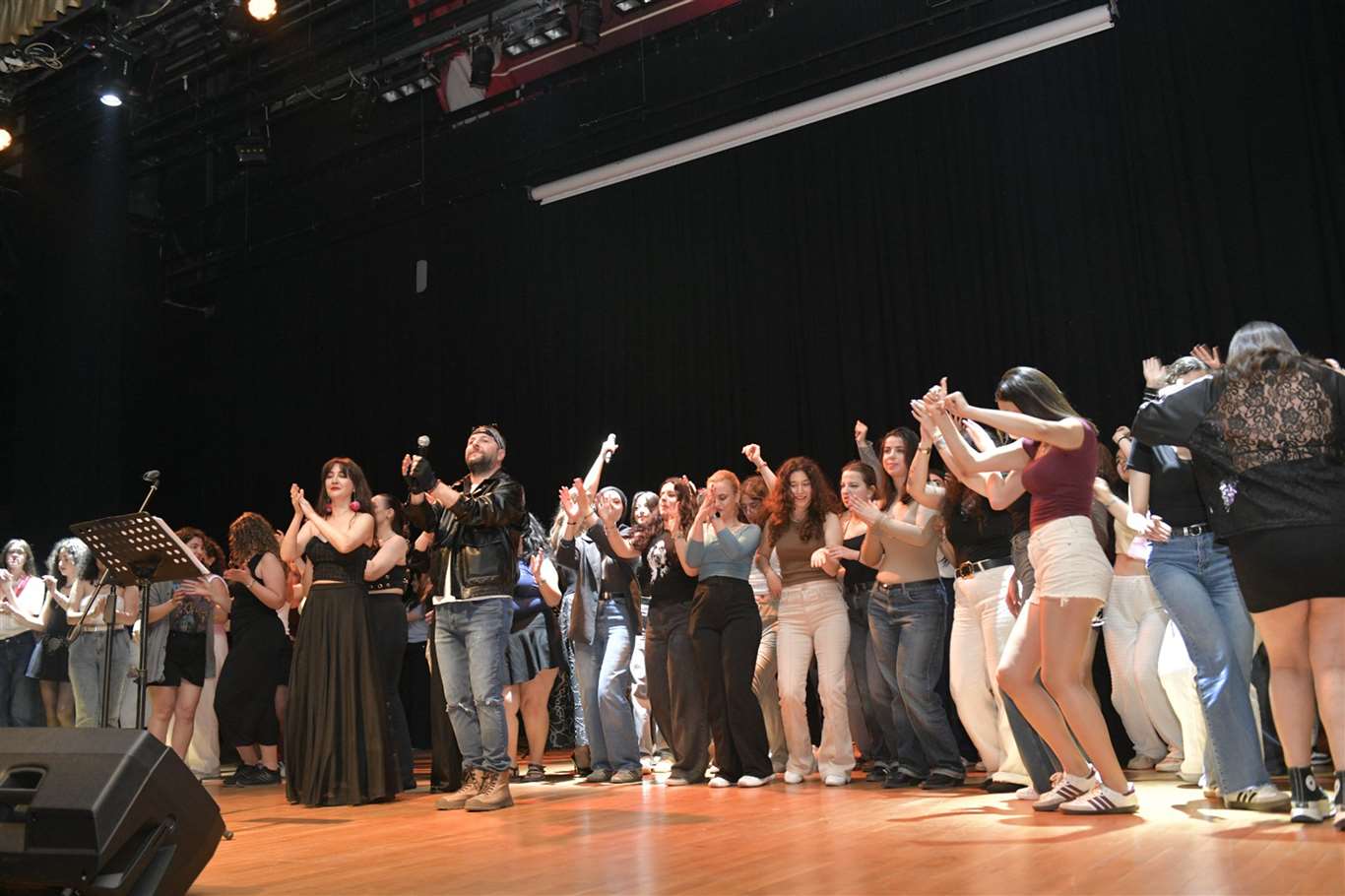 Muğla Sıtkı Koçman Üniversitesi'nde 'Yeniden 90'lar' konseri haberi