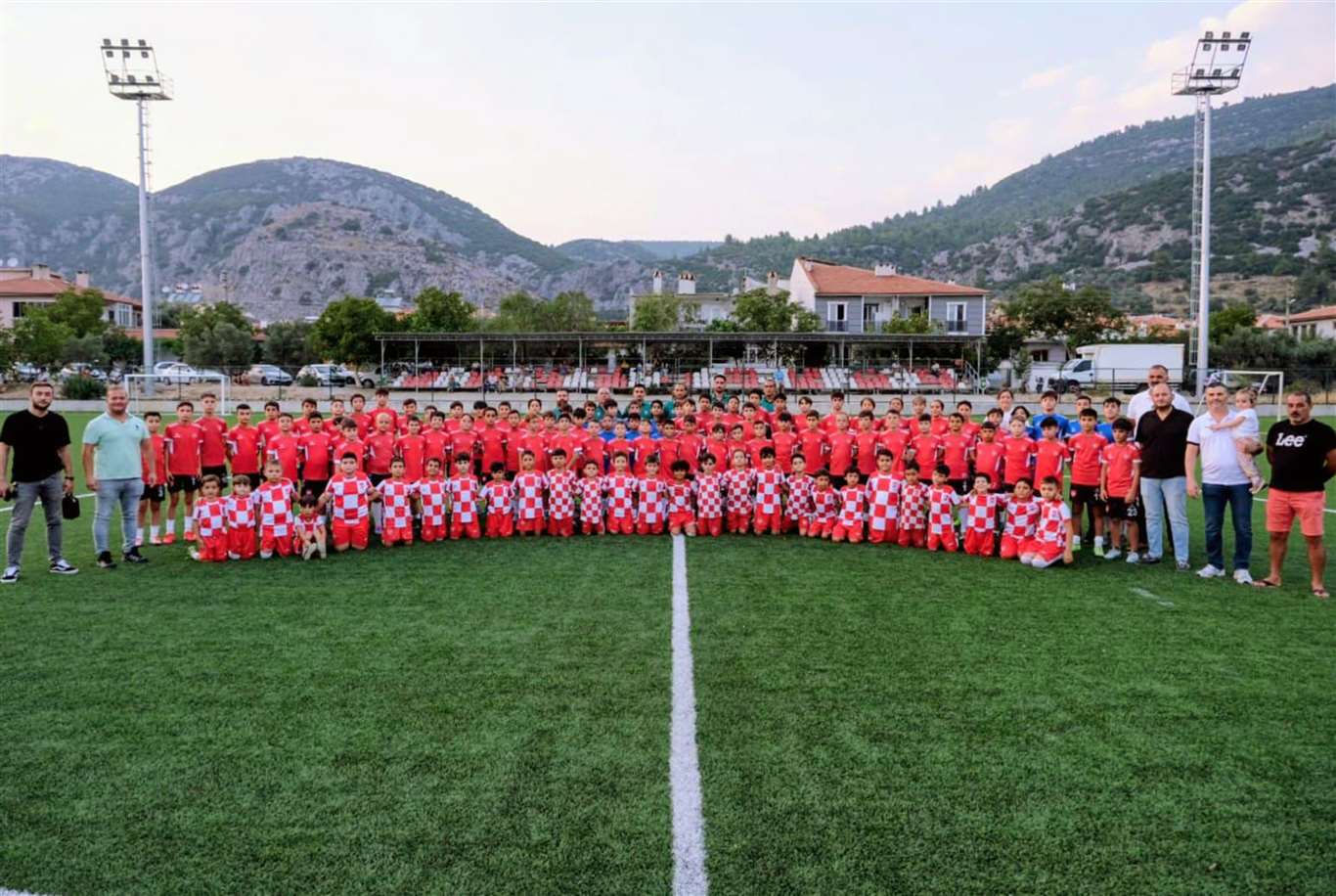 Düğerek Mahallesi kulübüne sahip çıktı haberi