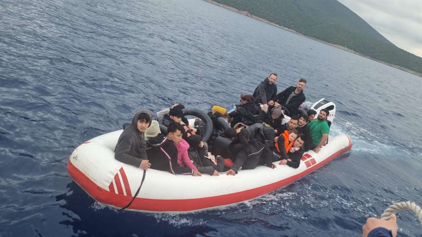 Bodrum'da 40 düzensiz göçmen yakalandı: 2 gözaltı haberi