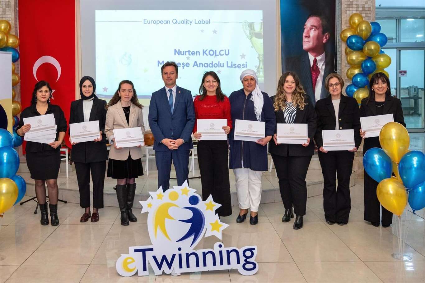 Muğla'nın eğitim yıldızları ödüllendirildi haberi