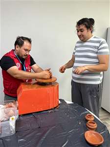 Engelli bireyler çömlek sanatıyla buluştu haberi