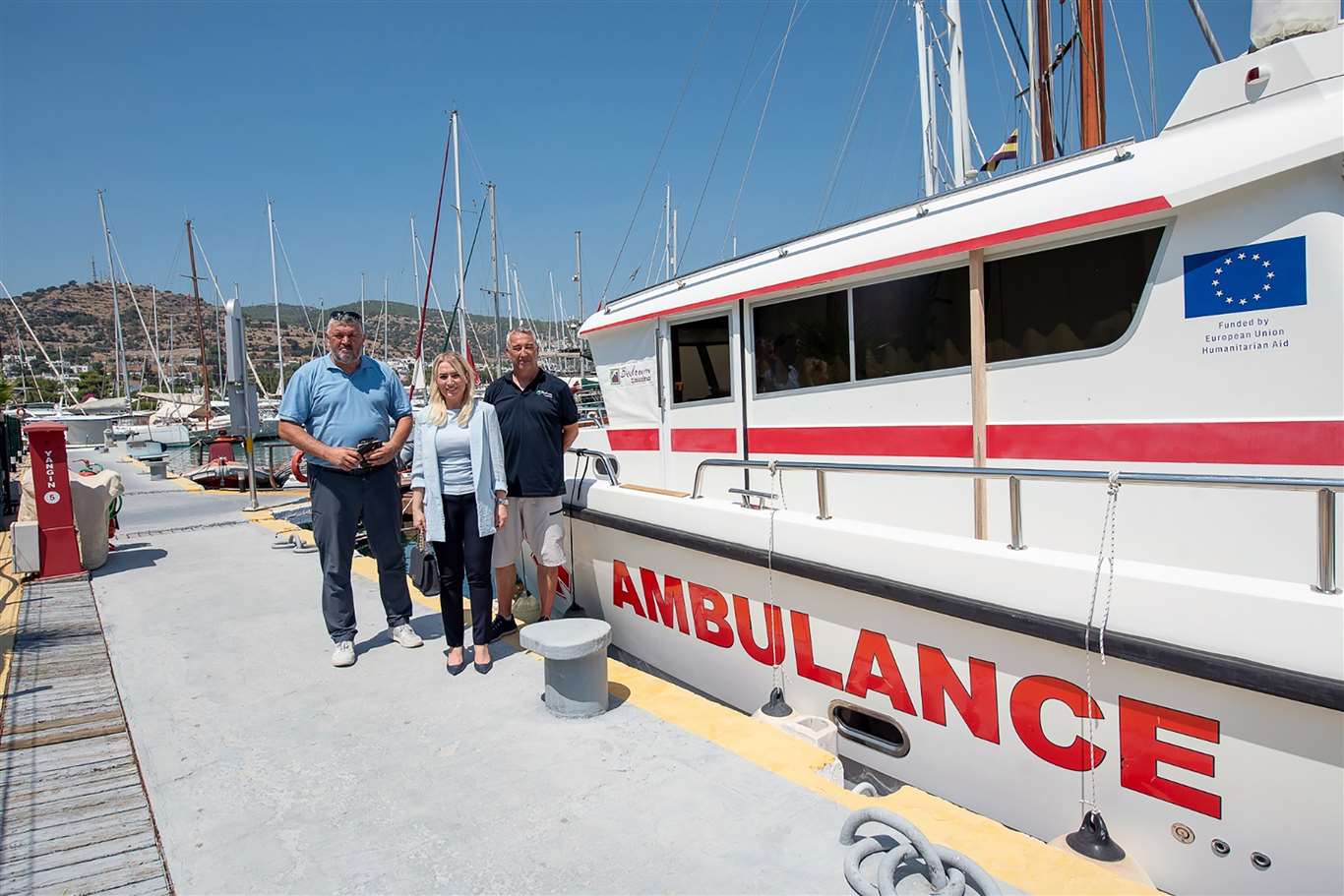    Muğla'nın kadın İl Sağlık Müdürü eksikleri yerinde tespit ediyor haberi