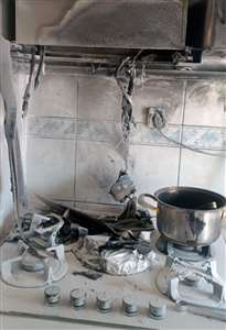 Evde çıkan yangın ev sahibinin müdahalesi ile söndürüldü haberi