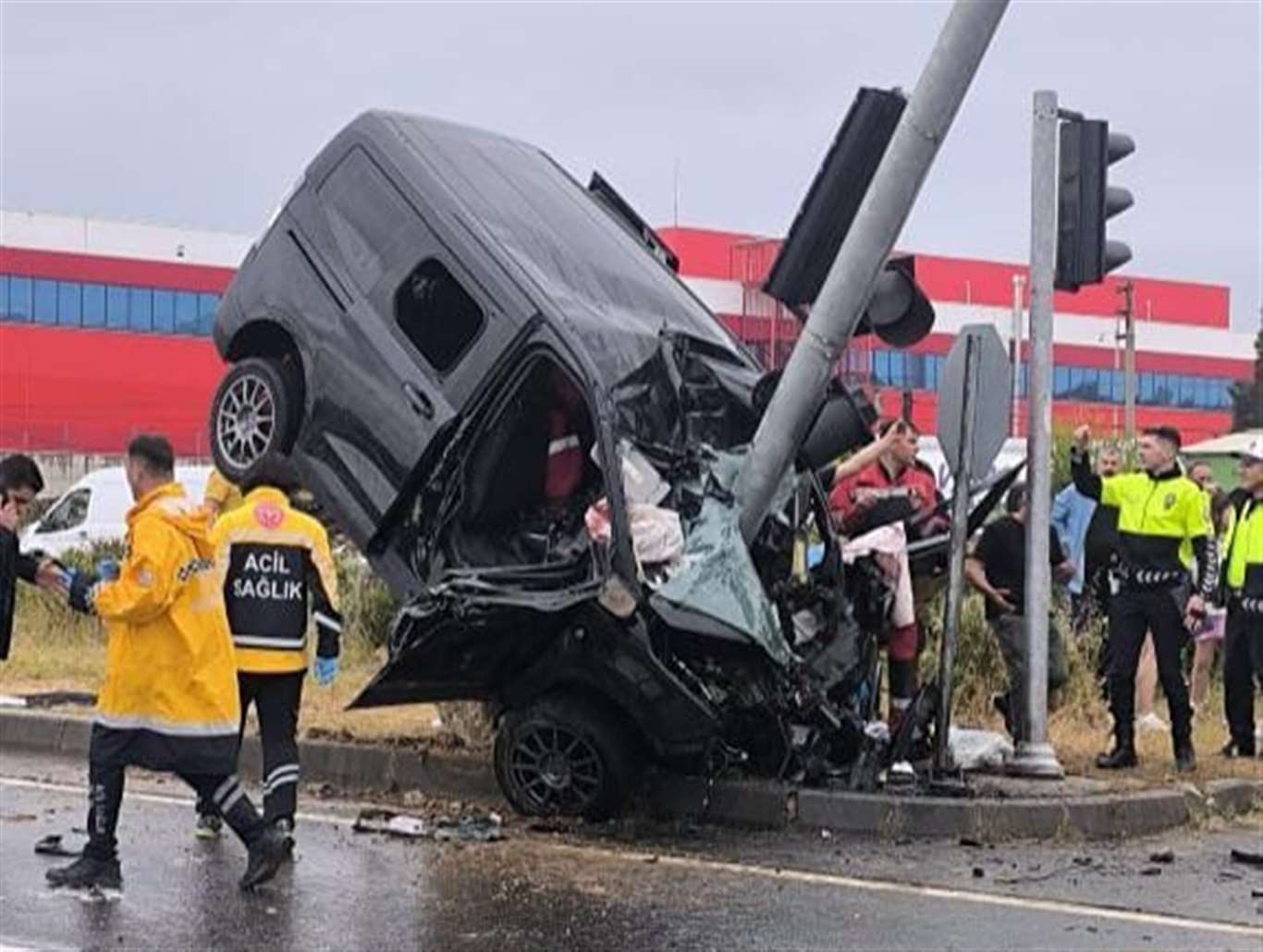    Menteşe'de feci kaza: 1 ölü, 3 yaralı haberi