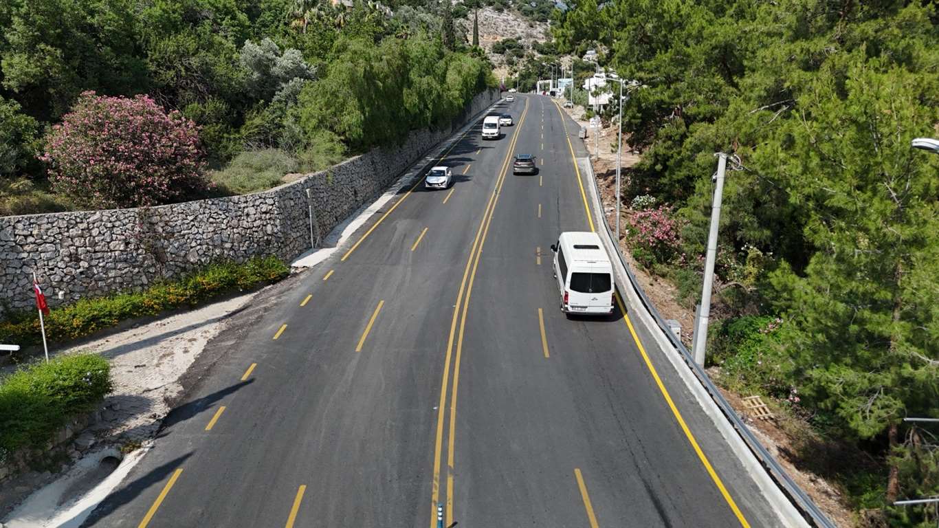 Fethiye Ölüdeniz yolu bayram öncesi trafiğe açıldı haberi