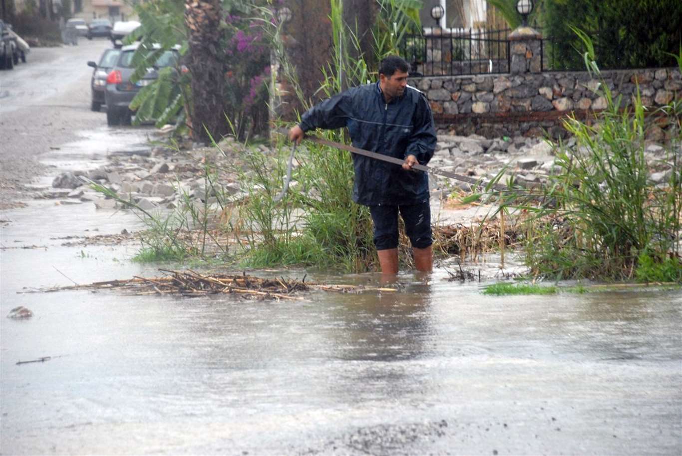 Fethiye ile Seydikemer'e sağanak ve taşkın yağış uyarısı haberi