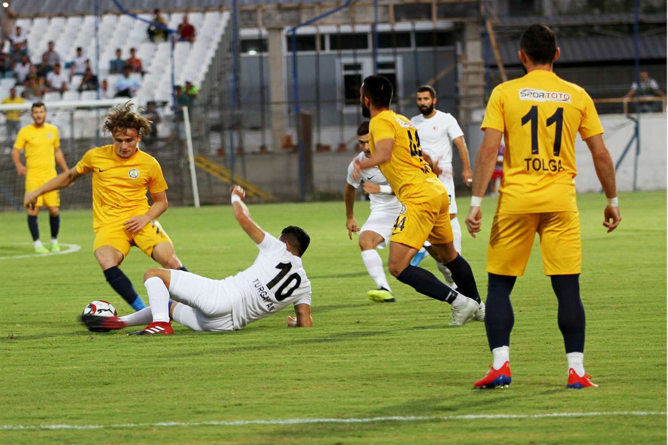   Fethiyespor evinde Ağrı'yı 3-1'le geçti haberi
